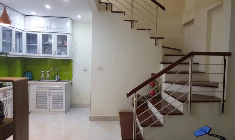 Bán Nhà Gần Trần Duy Hưng, 35m2, 5 Tầng, Ô Tô Cách 20m