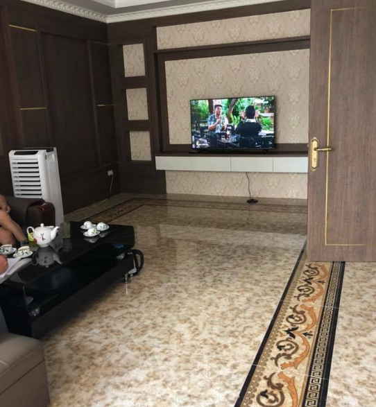 BÁN NHÀ MỚI 5 TẦNG, Khu Phân Lô đường Nguyễn Chí Thanh, Gara ô tô. Giá 8,6 tỷ