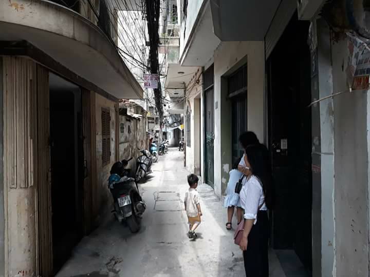 Bán nhà Khâm Thiên 2.6 tỷ 4 tầng. Nhà cách ngõ ô tô đi 20m, mặt tiền rộng, thoáng.